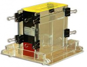 Vertical and horizontal electrophoresis